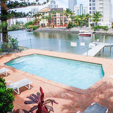 Surfers Riverside Gold Coast Luaran gambar