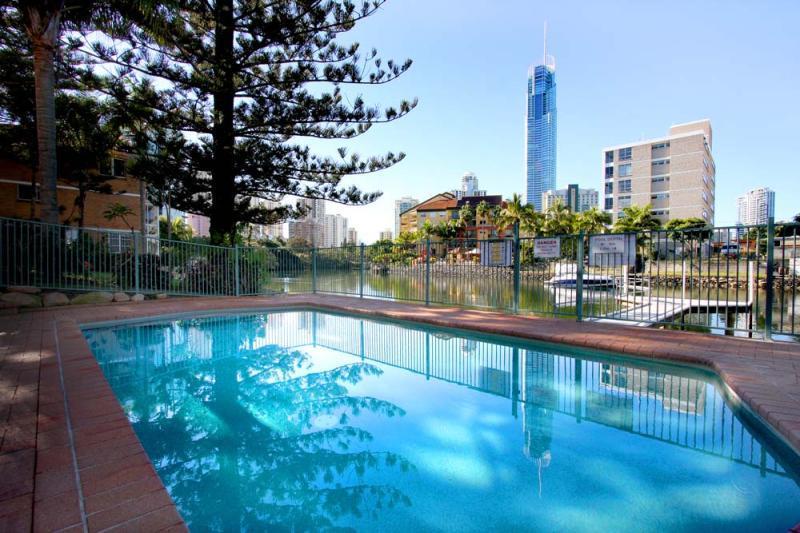 Surfers Riverside Gold Coast Luaran gambar