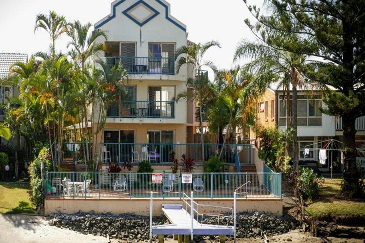 Surfers Riverside Gold Coast Luaran gambar