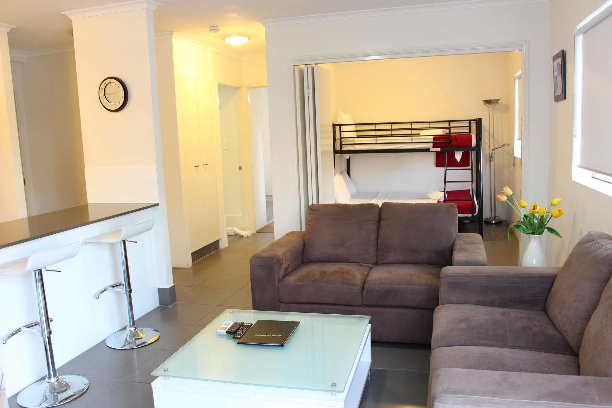 Surfers Riverside Gold Coast Luaran gambar