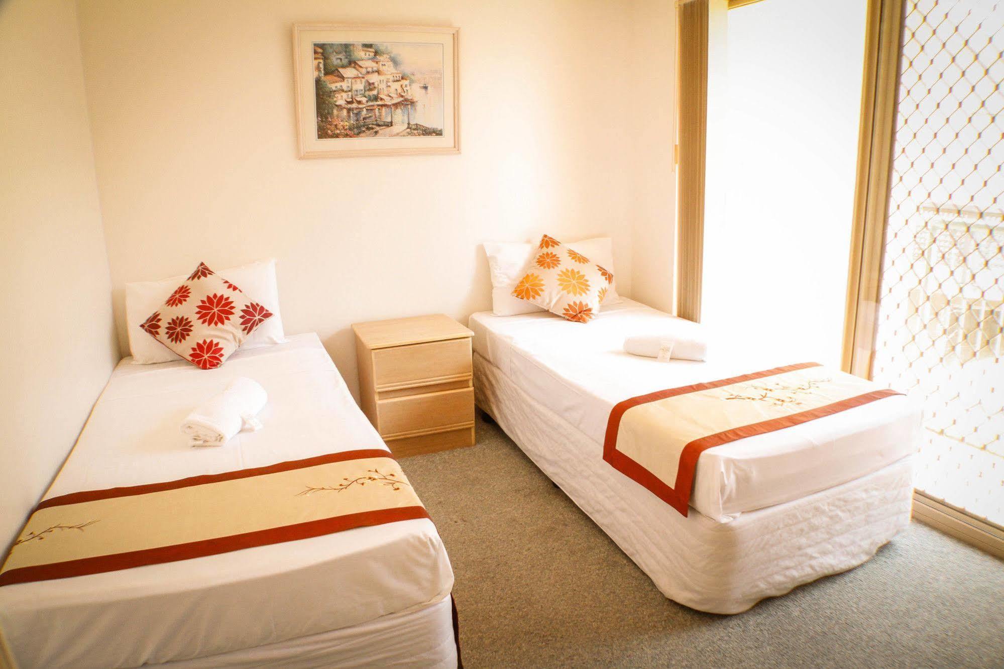 Surfers Riverside Gold Coast Luaran gambar