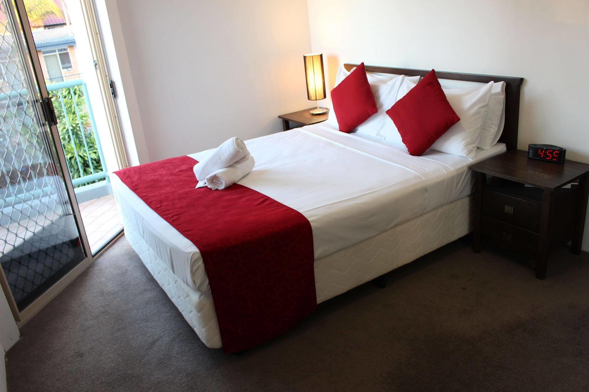 Surfers Riverside Gold Coast Luaran gambar